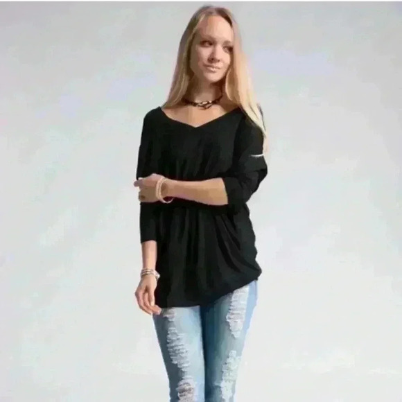 🖤 Slouchy V-Neck Tunic - Picture 1 of 3